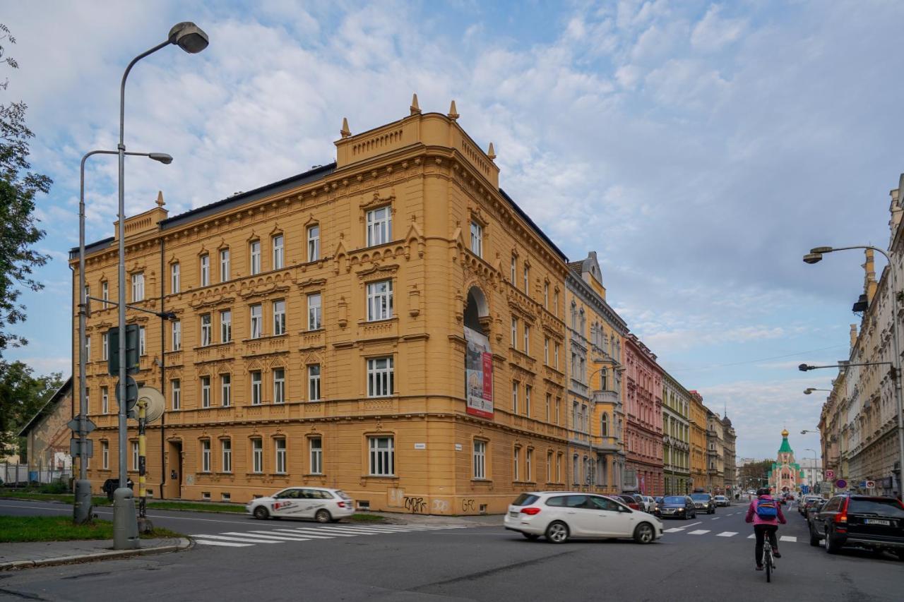 Lucy'S Apartments 2 Olomouc Bagian luar foto